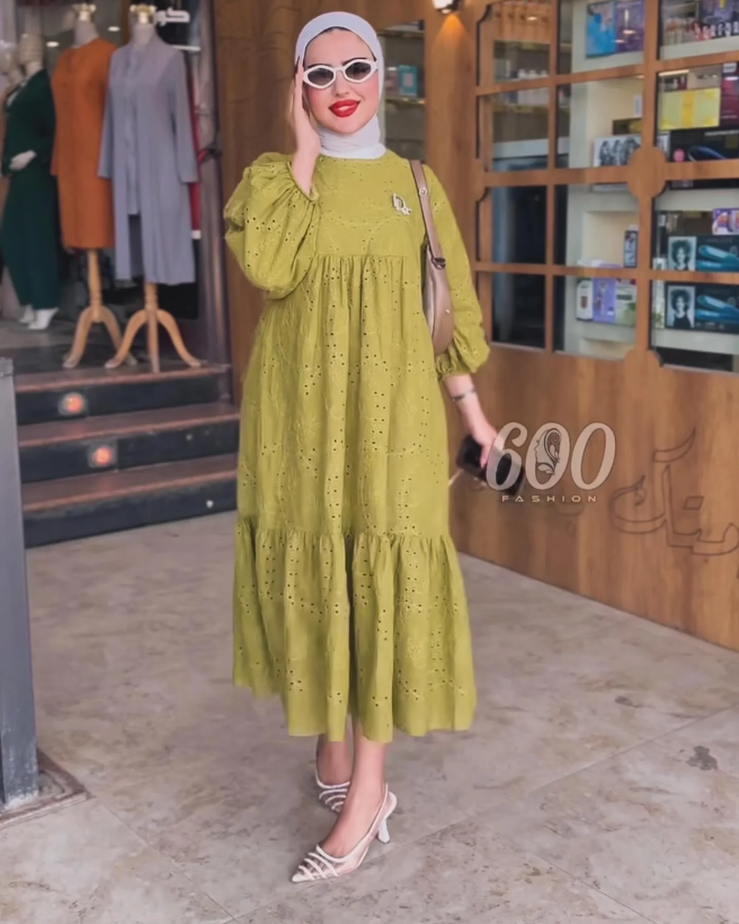 Chikenkari frock - Image 2