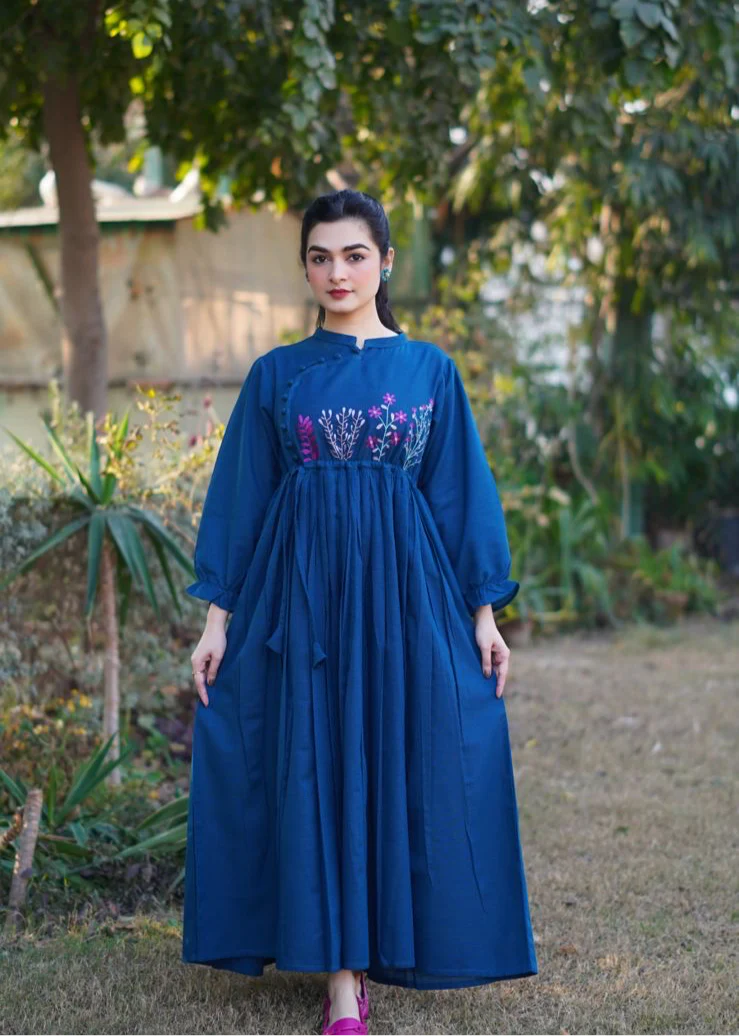 Khaddar frock - Image 5