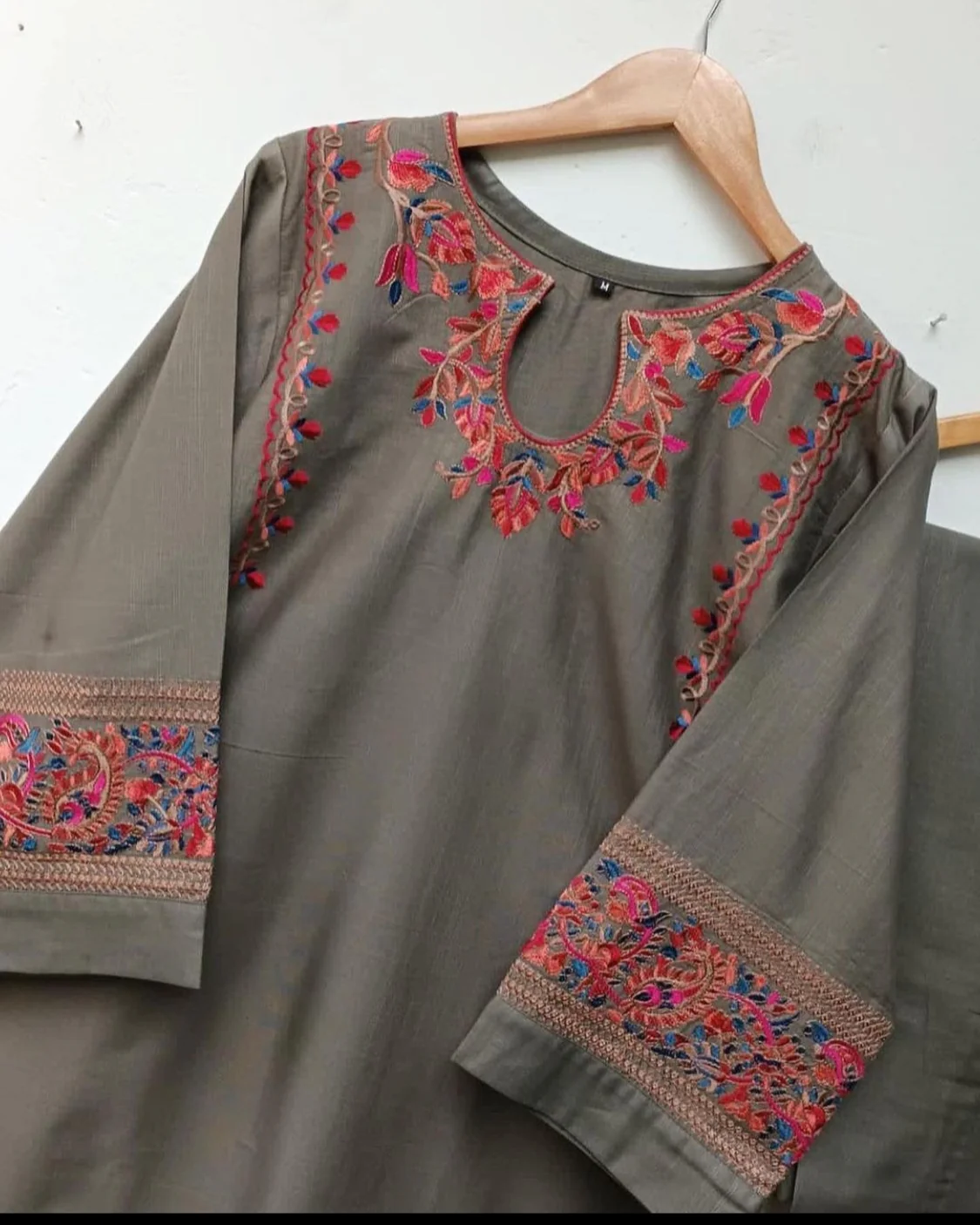 KHADDAR TWO PIECE - Image 4