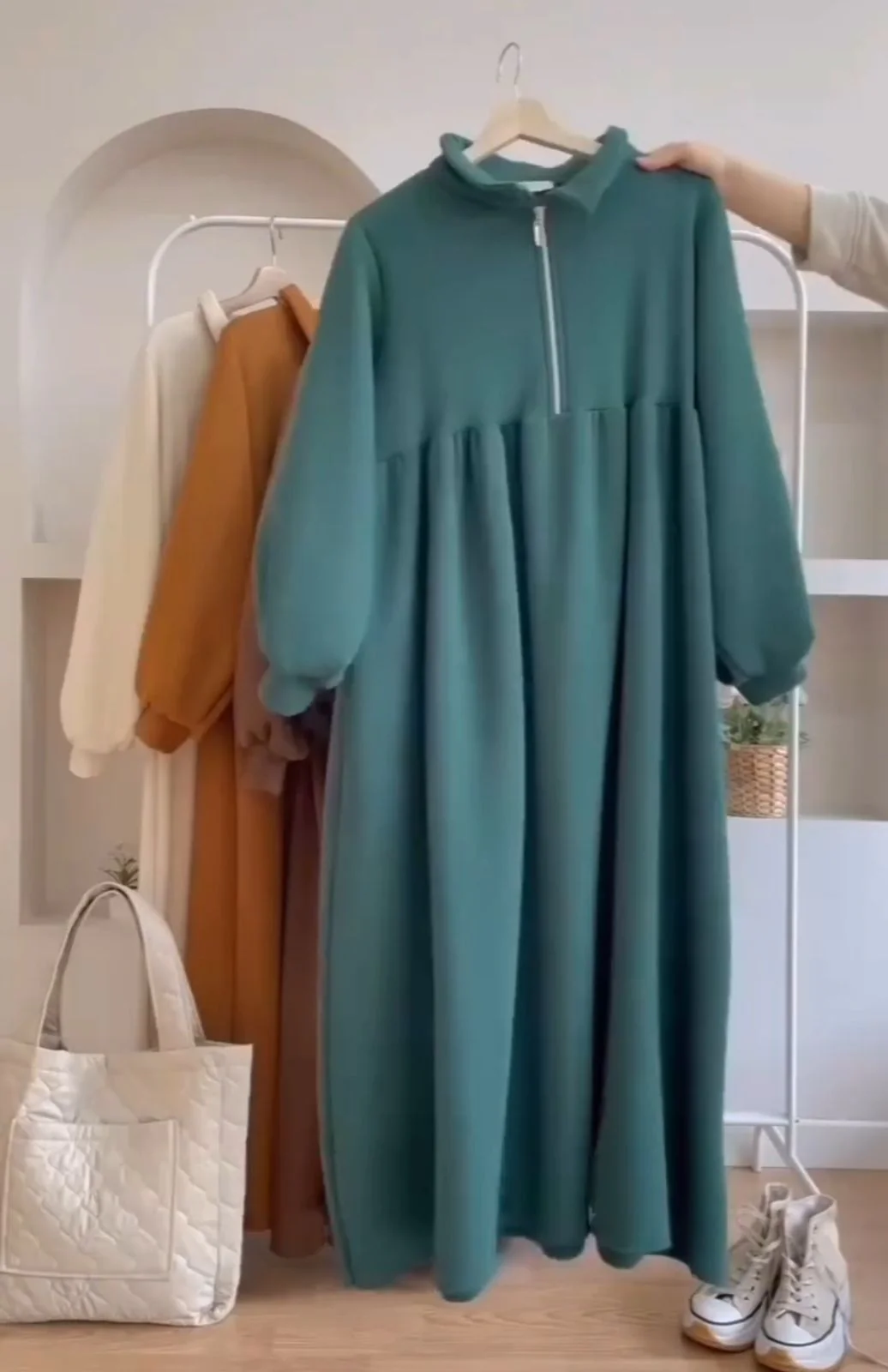 Long sweatshirt - Image 6