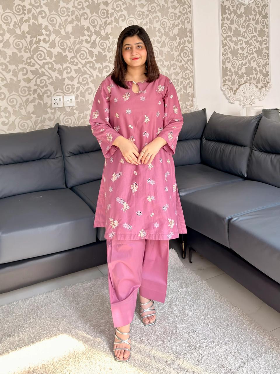 Momina 2pcs - Image 2