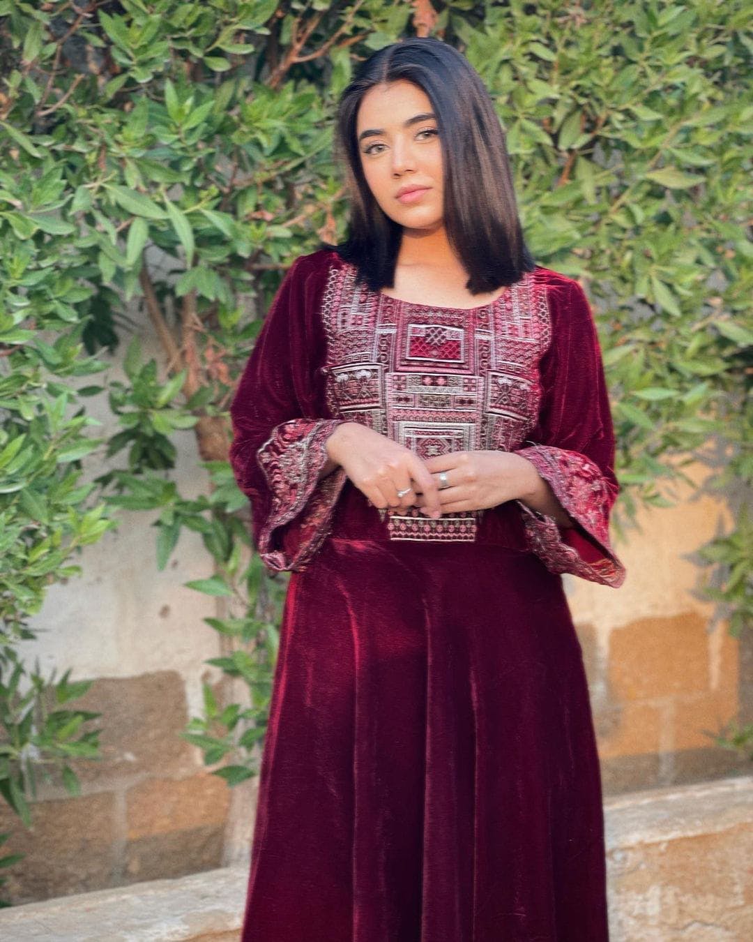 New Velvet Tilla Embroidery Maxi - Image 3