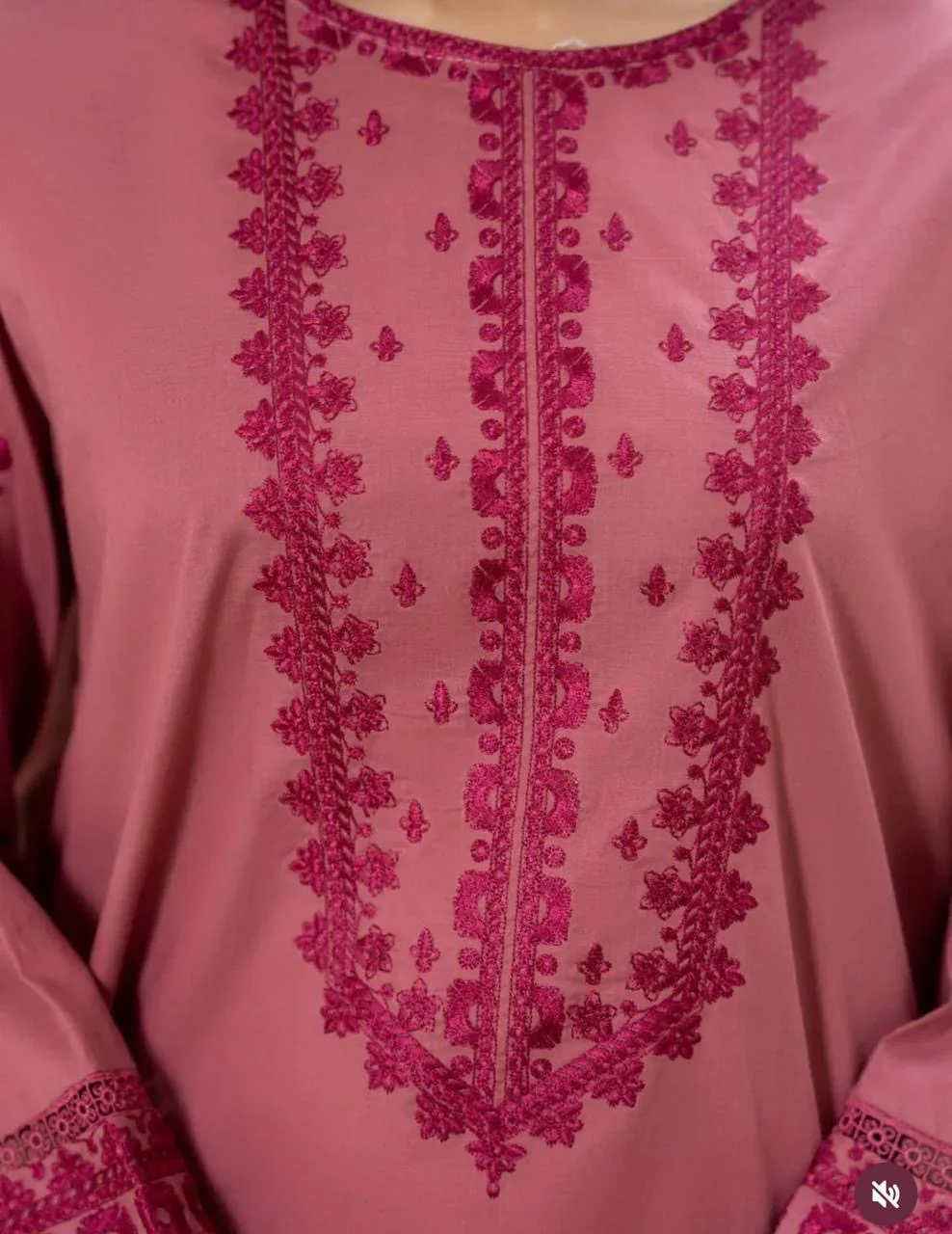 Pink bloom - Image 3
