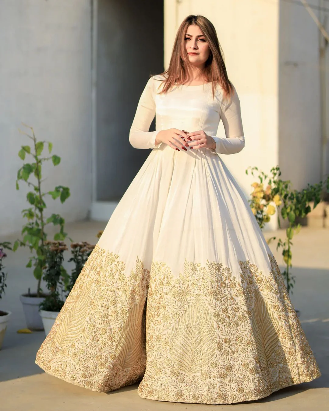 Border Embroidery Heavy Maxi - Image 2