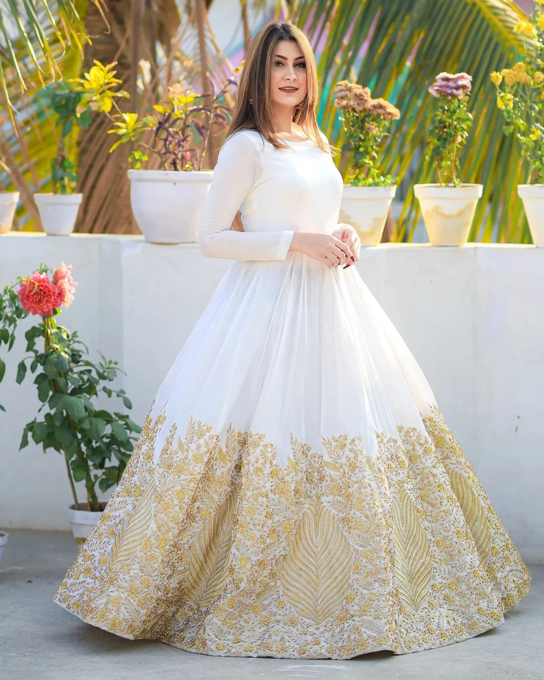 Border Embroidery Heavy Maxi - Image 5