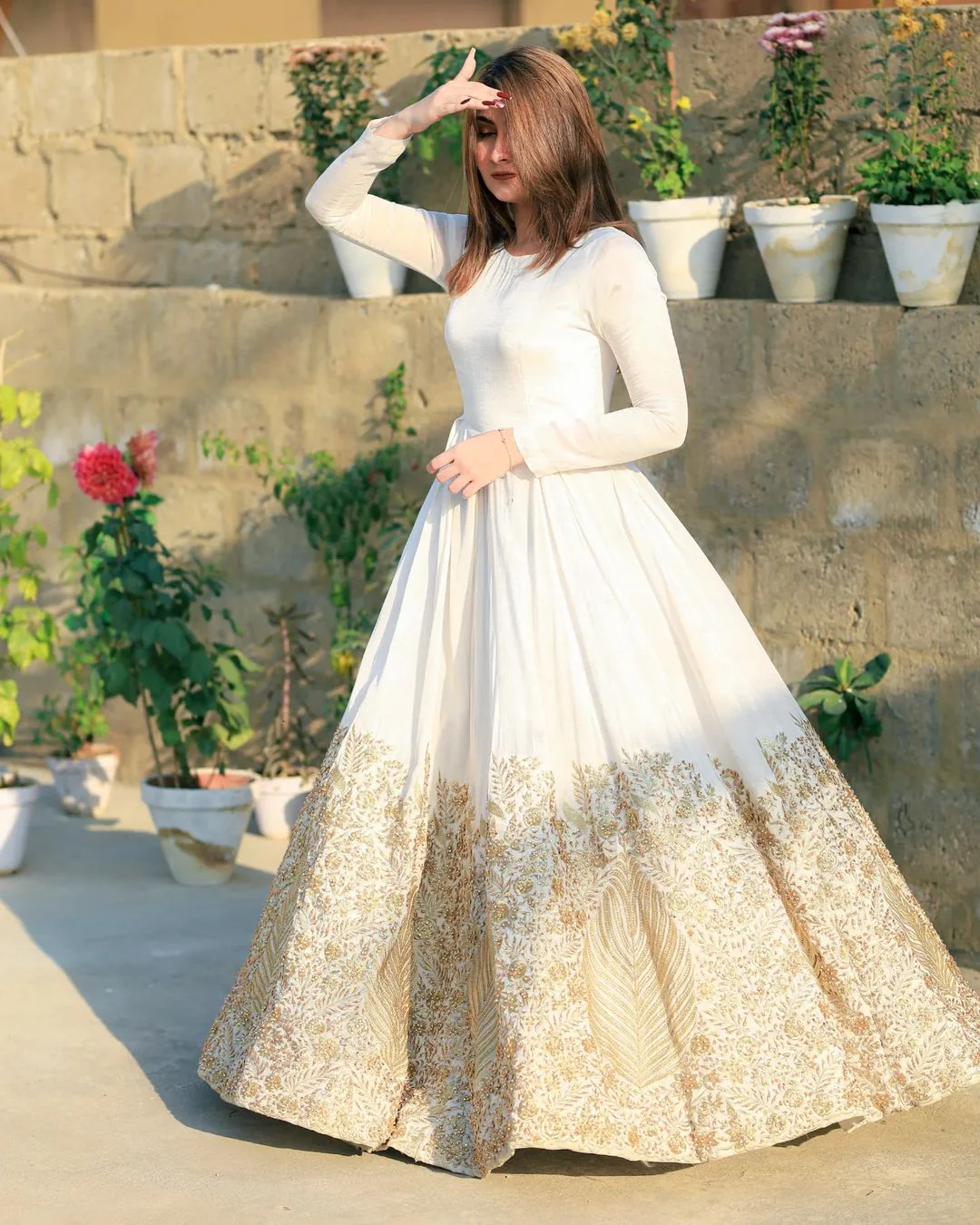 Border Embroidery Heavy Maxi - Image 8